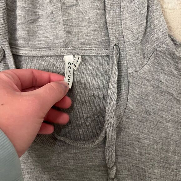 womens gray long sleeve lightweight hoodie - Picture 4 of 4